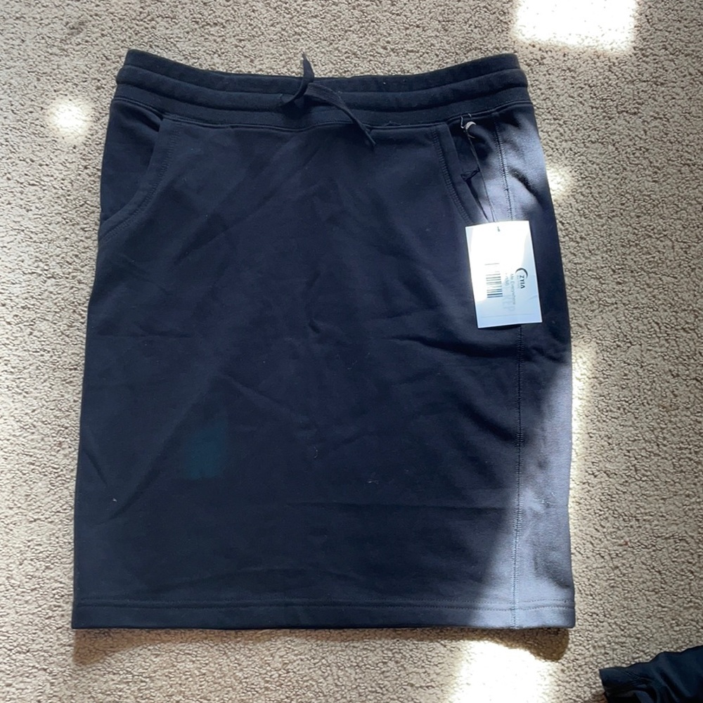 Black zyia skirt